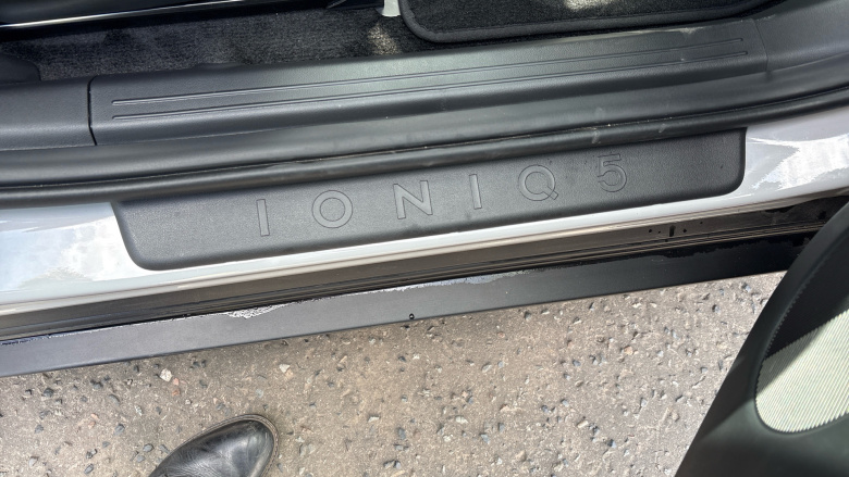 Hyundai IONIQ 5 125kW Advance 63 kWh 5dr Auto Electric Hatchback